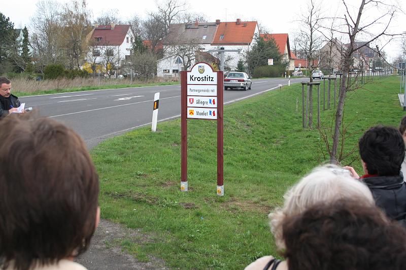 b - plaque commemorative (19).JPG - Inauguration de la plaque du jumelage